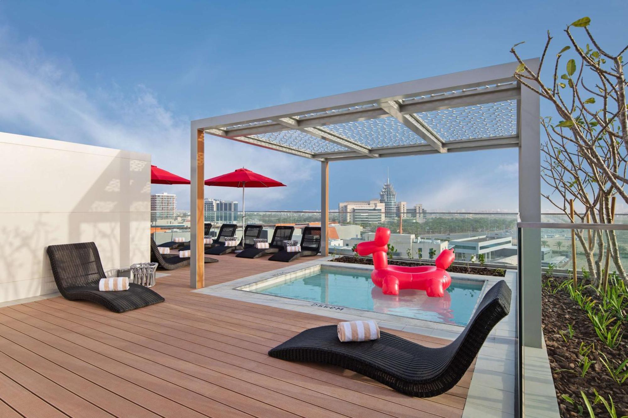 Radisson Red Dubai Silicon Oasis Hotell Exteriör bild