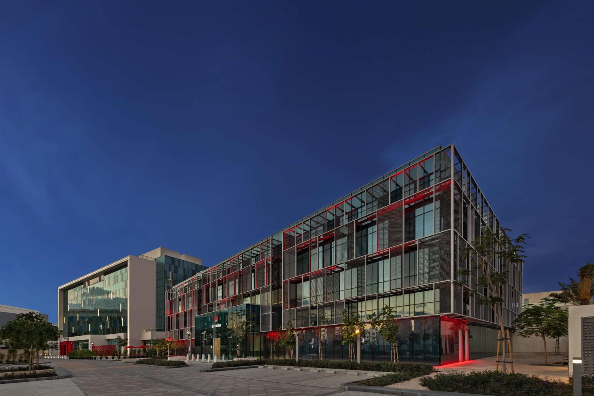 Radisson Red Dubai Silicon Oasis Hotell Exteriör bild