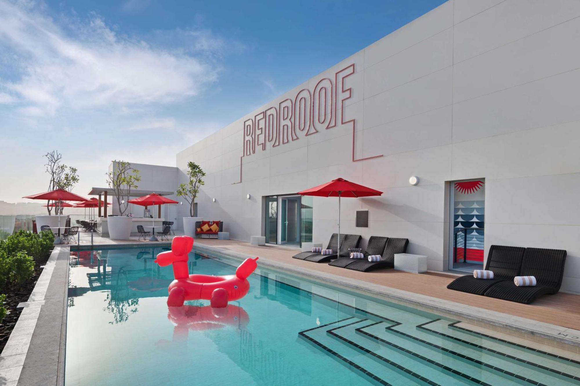 Radisson Red Dubai Silicon Oasis Hotell Exteriör bild